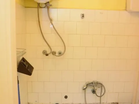 Prodaja, trosoban stan, 76m², Čukarica, Beograd - image 12