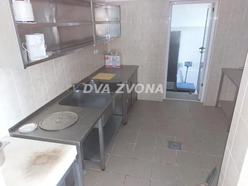 Prodaja, ugostiteljski objekat, 478m², Perlez, Zrenjanin