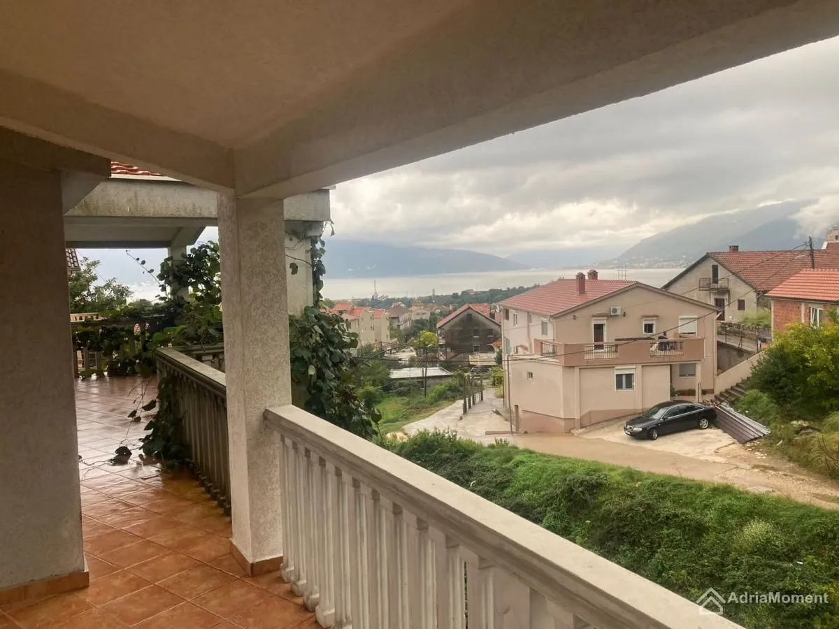 Sale, house, 292m², Tivat, Crna Gora