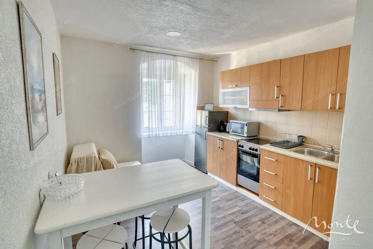 Prodaja, jednosoban stan, 34m², Grad, Kotor