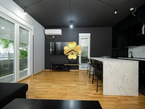 Izdavanje, kuća, 63m², Momišići, Podgorica - image 3