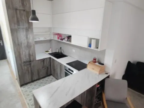 Prodaja, dvosoban stan, 57m², Tivat, Crna Gora - image 2