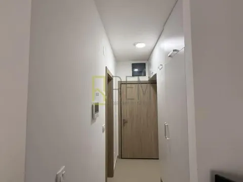 Prodaja, garsonjera, 25m², Master Kvart, Podgorica - image 3