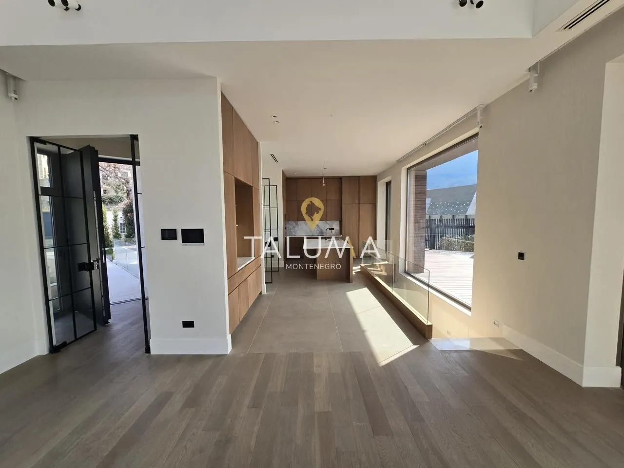 Prodaja, kuća, 579m², Pržno, Budva