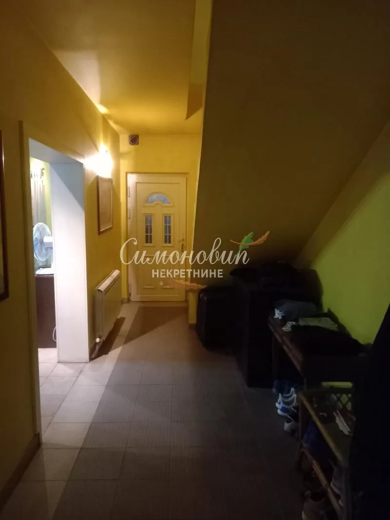 Prodaja, kuća, 167m², Ledine, Beograd
