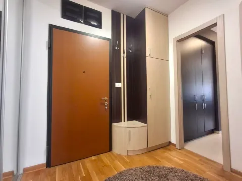 Rent, apartment, 120m², City Kvart, Podgorica - image 7