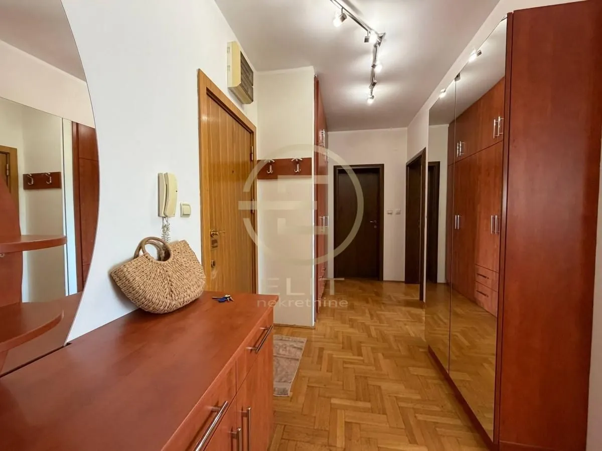 Prodaja, stan, 62m², Sajam, Novi Sad Sve Podlokacije