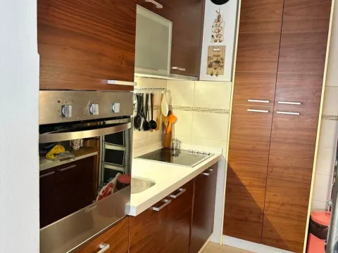 Prodaja, trosoban stan, 81m², Podgorica, Crna Gora - image 2