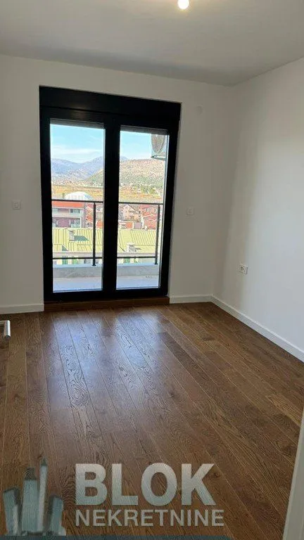 Izdavanje, jednosoban stan, 46m², Podgorica, Crna Gora