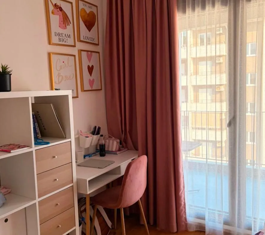 Rent, three bedroom apartment, 90m², Seljanovo, Tivat