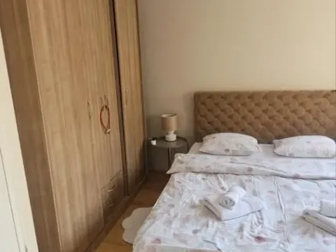 Rent, one bedroom apartment, 41m², Rotkvarija, Novi Sad Sve Podlokacije - image 9