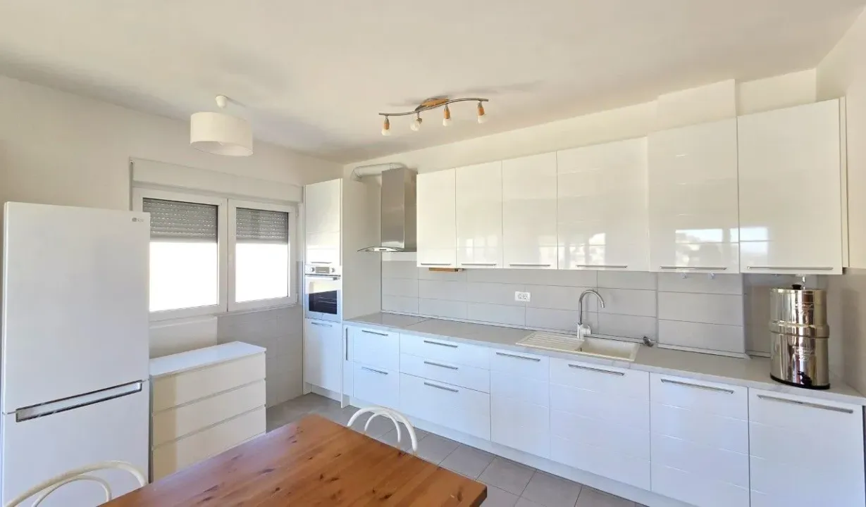 Sale, three bedroom apartment, 133m², Rozino, Budva