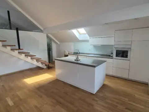 Prodaja, dvosoban stan, 120m², Stari Aerodrom, Podgorica - image 7