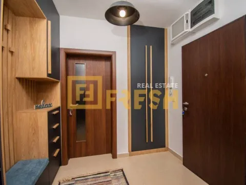 Izdavanje, dvosoban stan, 70m², Donja Gorica, Podgorica - image 16