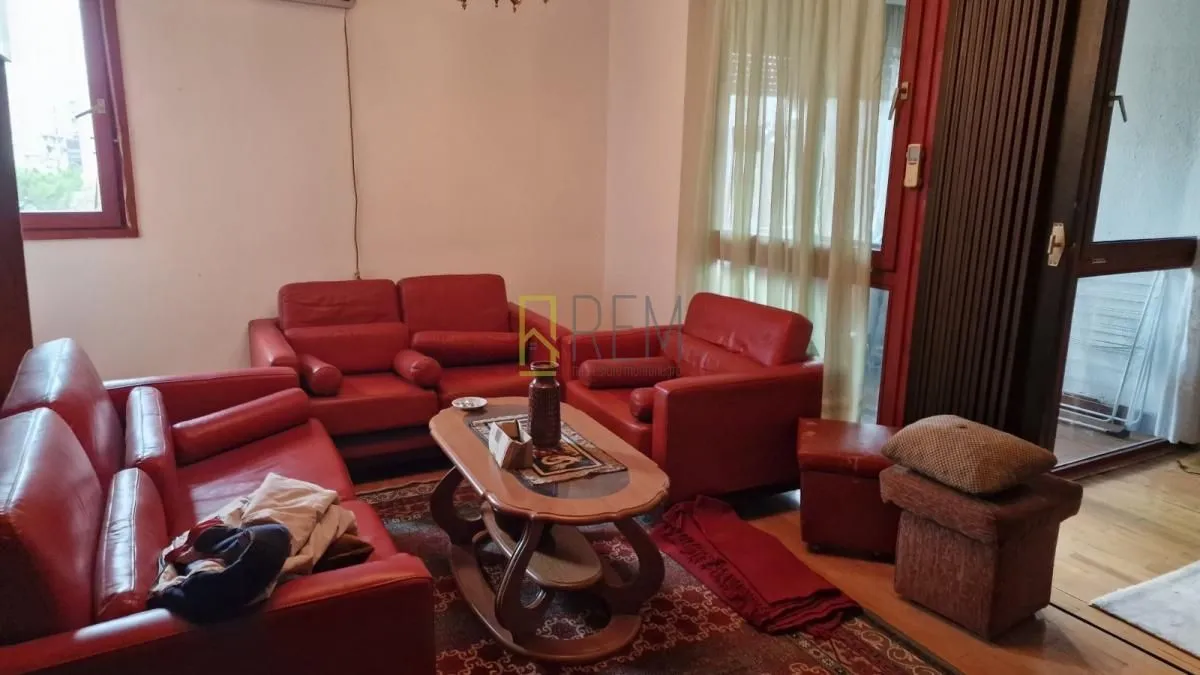 Prodaja, trosoban stan, 96m², Blok 5, Podgorica