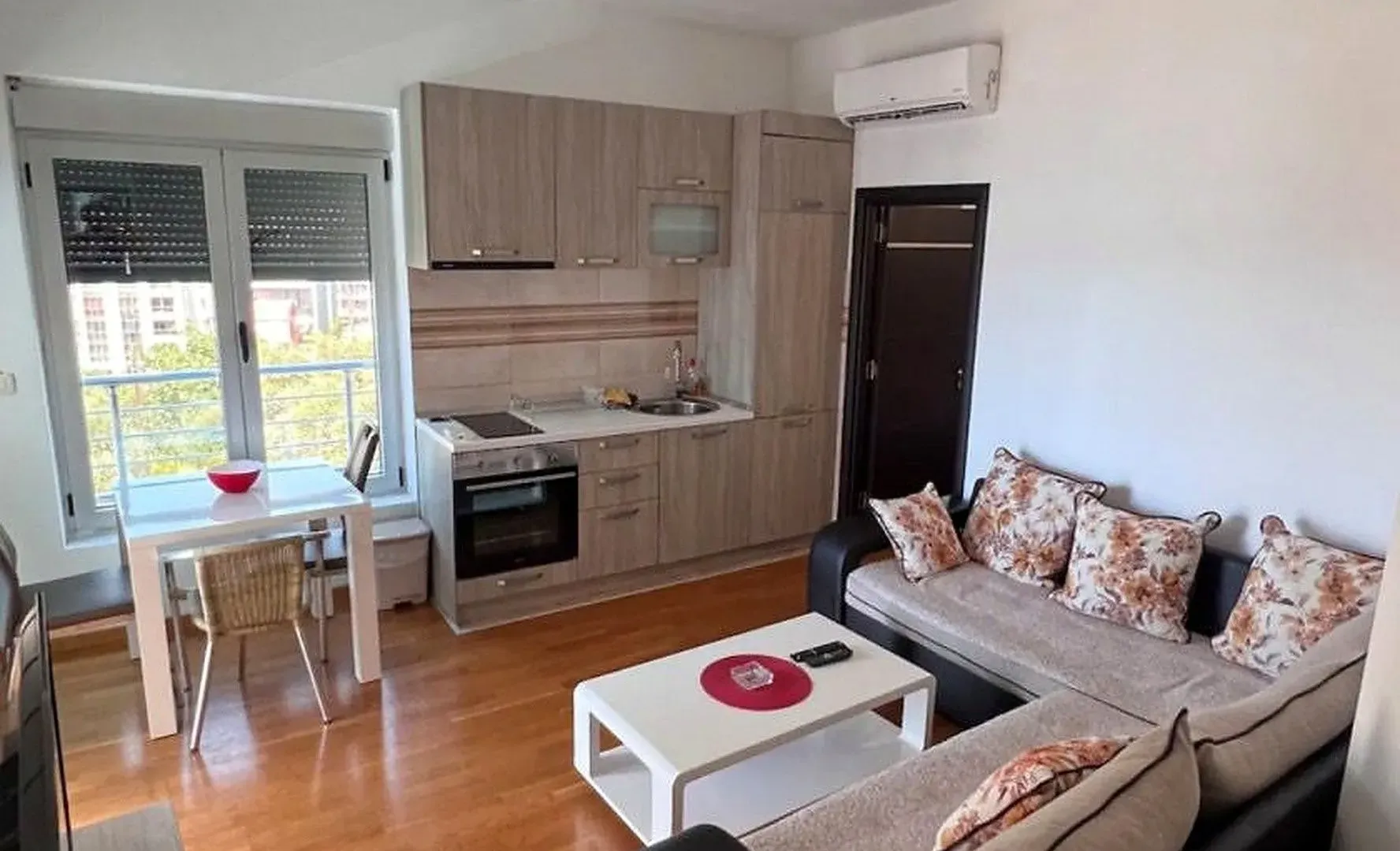 Prodaja, jednosoban stan, 37m², Rafailovići, Budva