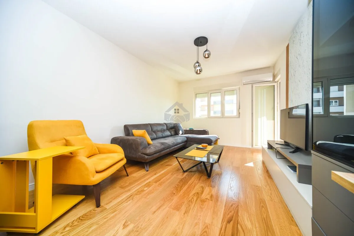 Rent, one bedroom apartment, 49m², Central Point, Podgorica