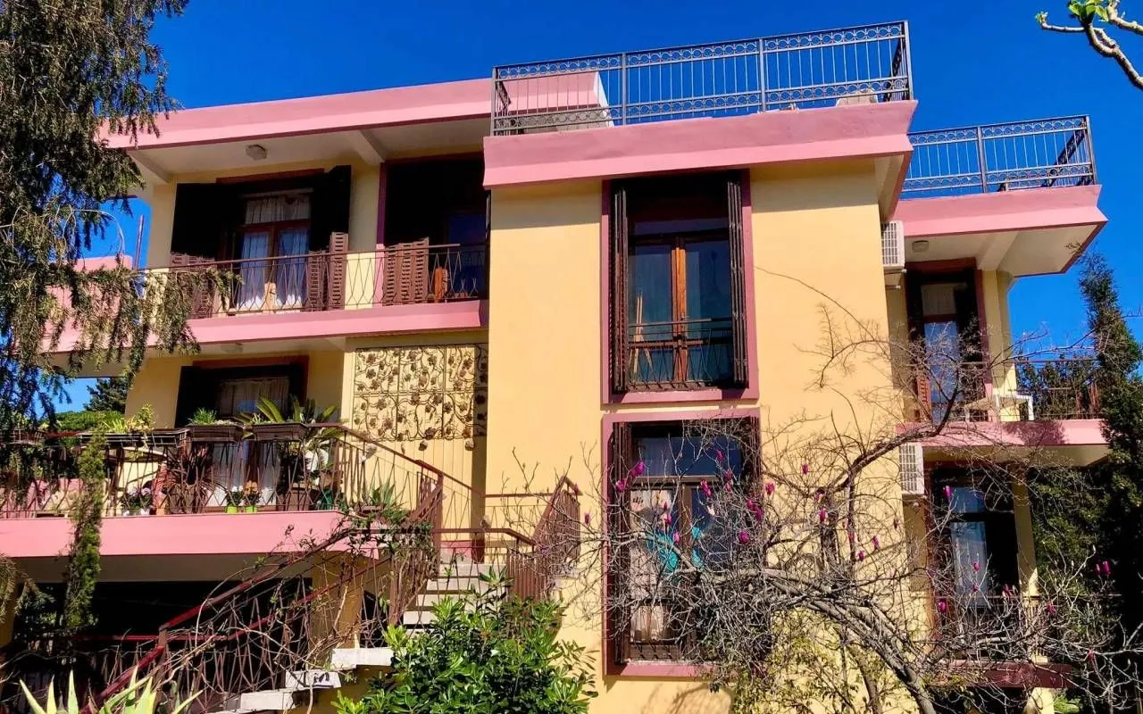 Sale, house, 300m², Šušanj, Bar