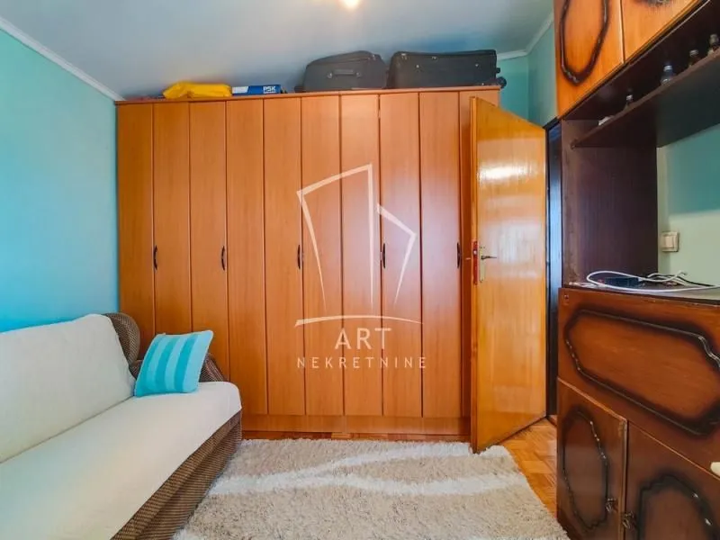 Sale, four bedroom apartment, 79m², Severni Bulevar, Zvezdara Sve Podlokacije