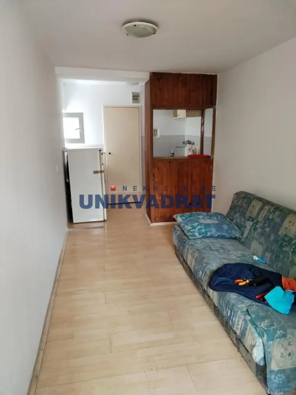 Sale, apartment, 18m², Zemun Sve Podlokacije, Beograd