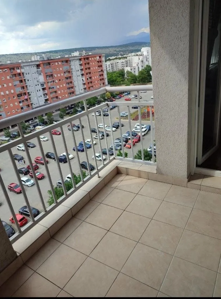 Izdavanje, jednosoban stan, 54m², City Kvart, Podgorica
