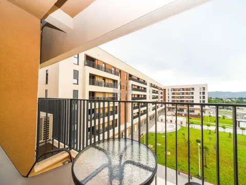 Rent, one bedroom apartment, 47m², Podgorica, Crna Gora - image 12