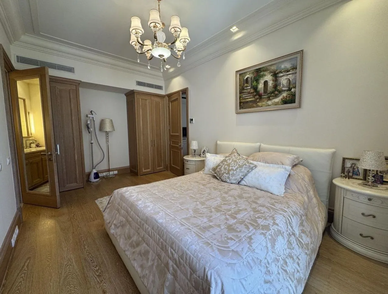 Prodaja, dvosoban stan, 115m², Centar, Tivat