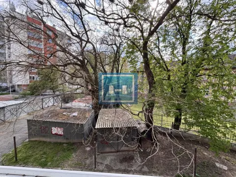 Prodaja, trosoban stan, 73m², Centar, Jagodina - image 40