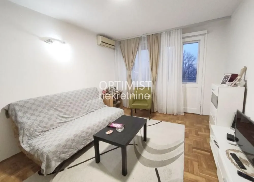 Prodaja, trosoban stan, 71m², Autokomanda, Voždovac Sve Podlokacije