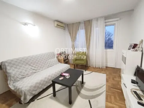 Prodaja, trosoban stan, 71m², Autokomanda, Voždovac Sve Podlokacije - image 1