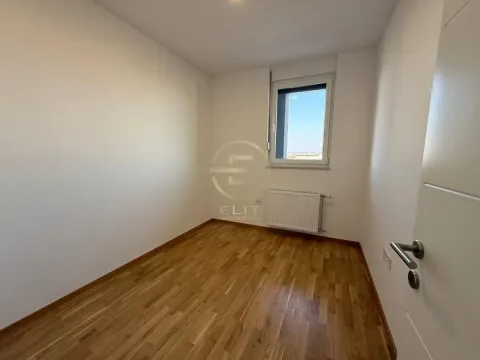 Sale, four bedroom apartment, 130m², Telep, Novi Sad Sve Podlokacije - image 9