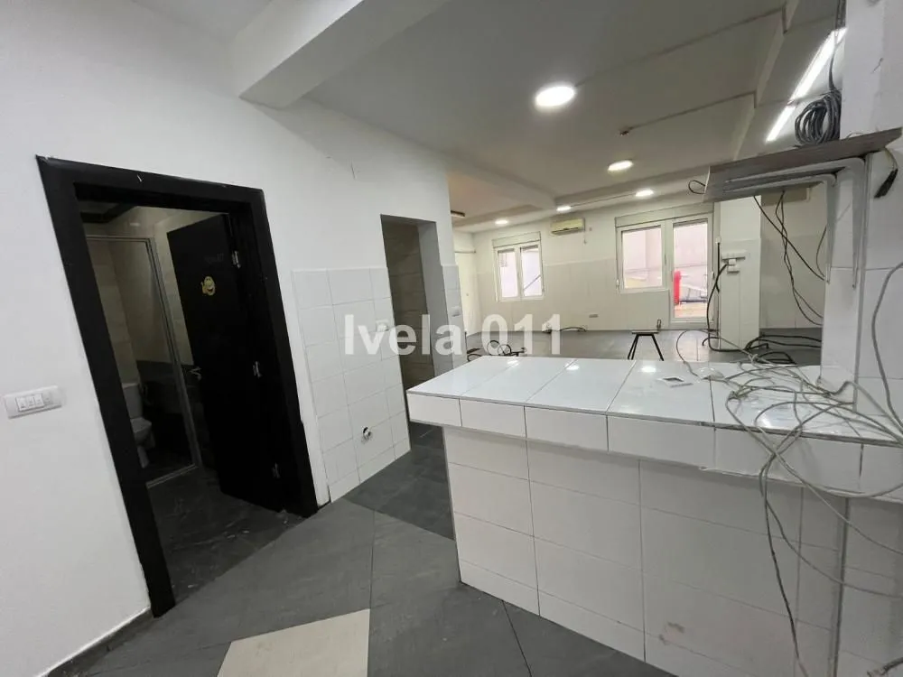 Rent, office space, 146m², Đeram Pijaca, Beograd