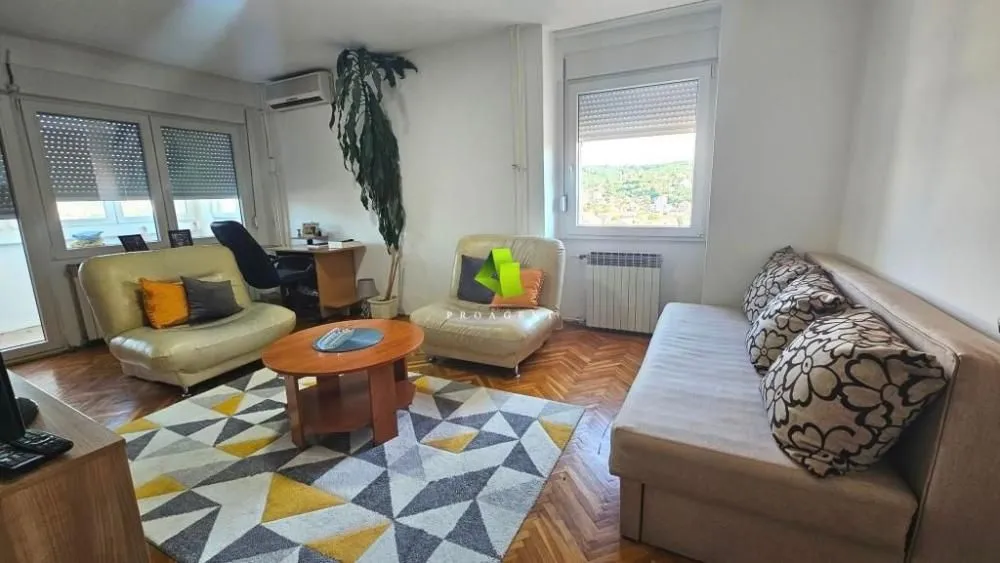 Izdavanje, trosoban stan, 85m², Medijana, Niš