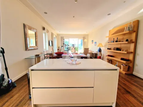 Sale, two bedroom apartment, 152m², Tivat, Crna Gora - image 7