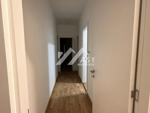 Rent, office space, 102m², Bulevar Oslobodjenja, Novi Sad Sve Podlokacije - image 2