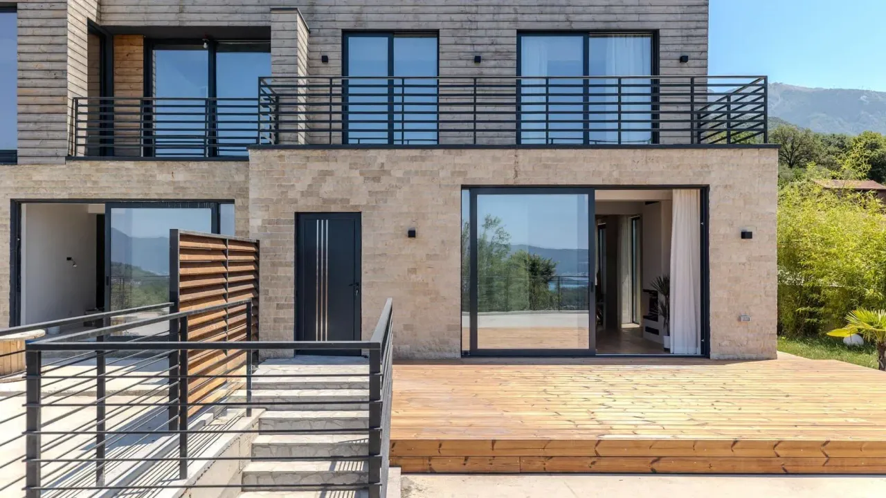 Sale, house, 140m², Kava, Tivat