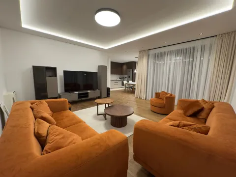 Prodaja, kuća, 225m², Gornja Gorica, Podgorica - image 4