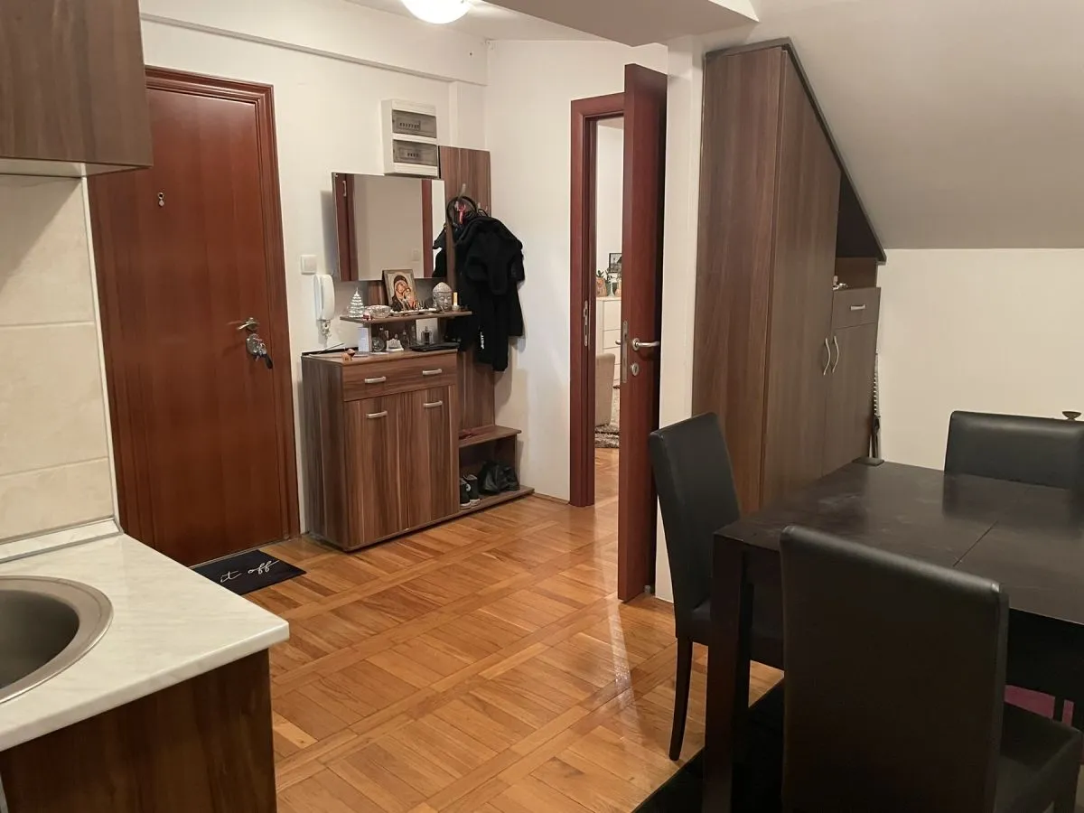 Prodaja, jednosoban stan, 40m², Centar, Novi Sad