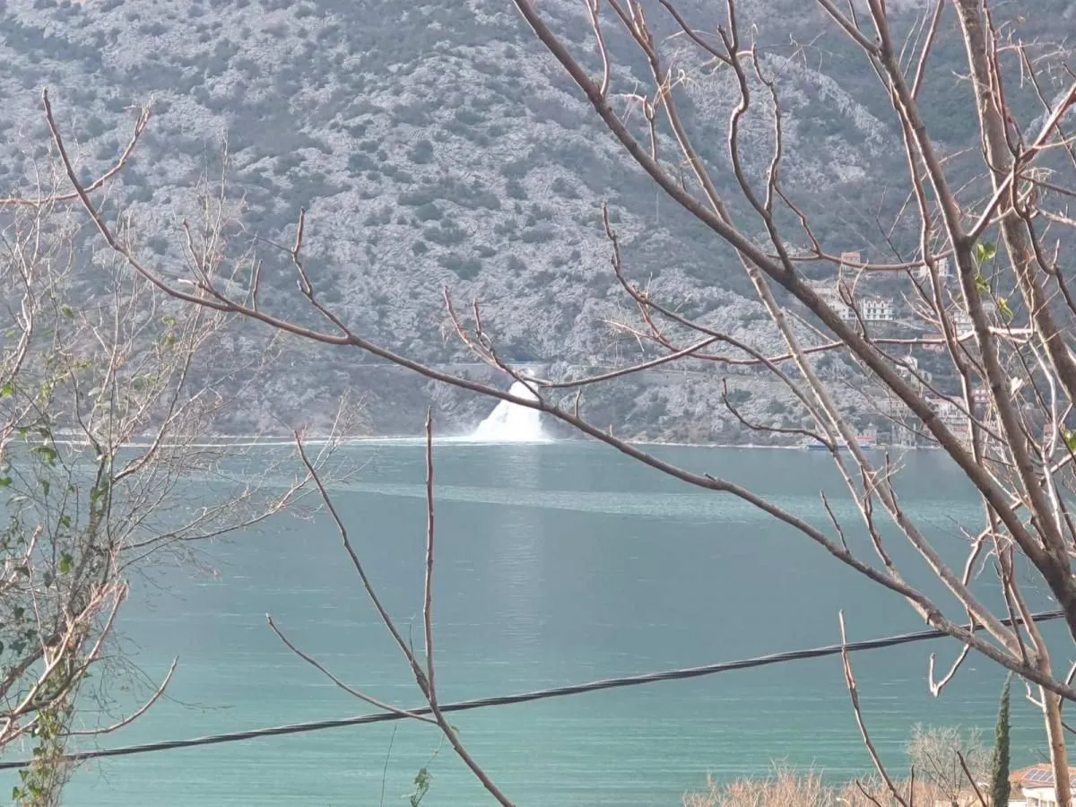 Prodaja, plac, 400m², Risan, Kotor