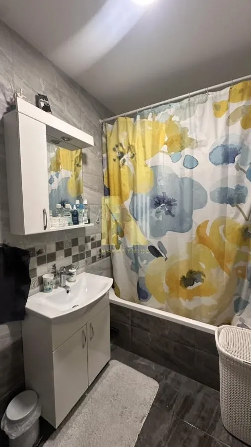 Prodaja, trosoban stan, 73m², Klisa, Novi Sad Sve Podlokacije