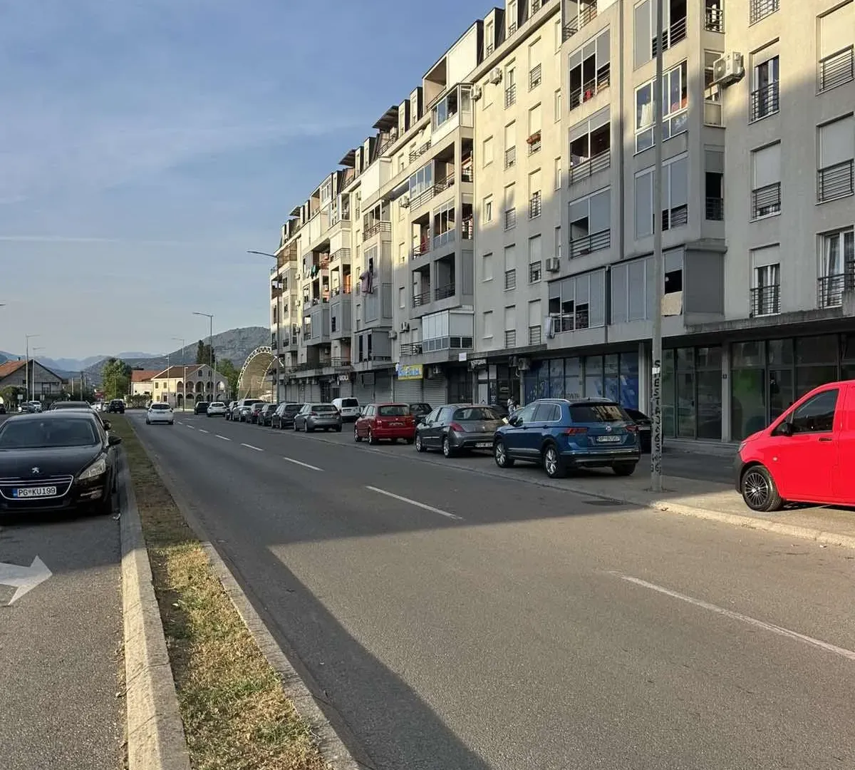 Rent, office space, 30m², Stari Aerodrom, Podgorica