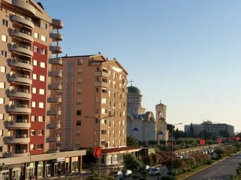 Rent, one bedroom apartment, 30m², Bar, Crna Gora - image 1