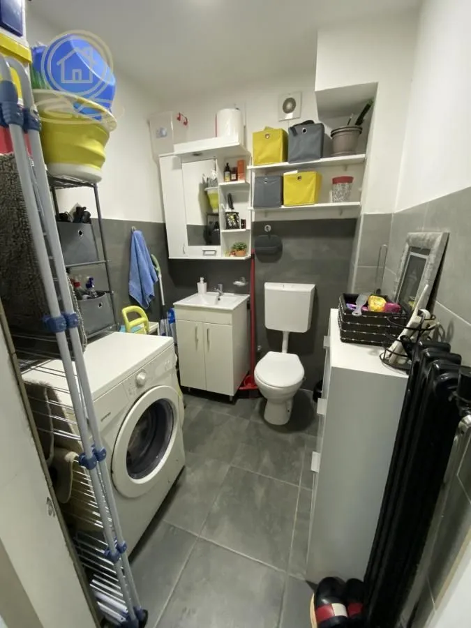 Prodaja, trosoban stan, 70m², Medijana, Niš