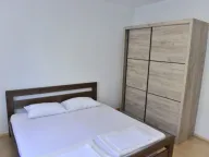 Izdavanje, četvorosoban stan, 208m², Marići, Tivat - image 9