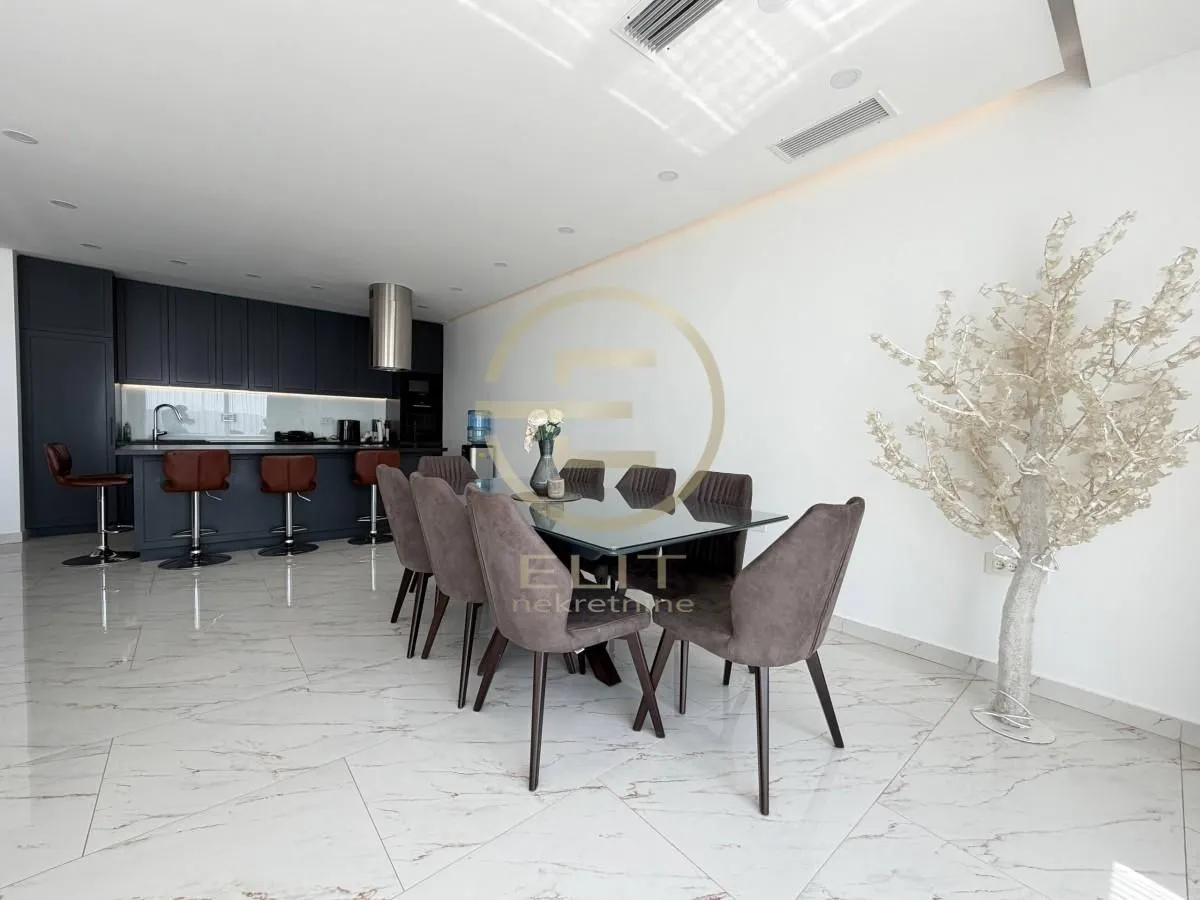 Prodaja, kuća, 173m², Sremska Kamenica, Petrovaradin