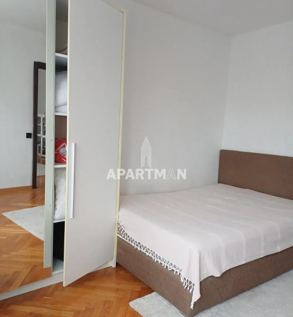 Prodaja, trosoban stan, 68m², Stari Grad, Beograd