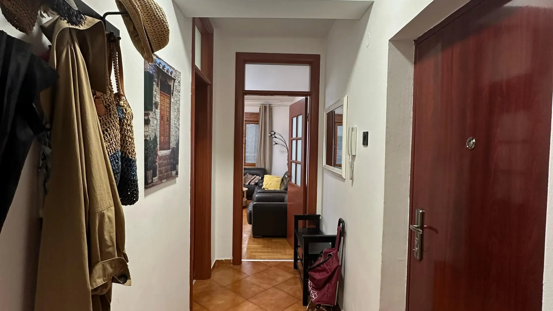 Rent, two bedroom apartment, 72m², Centar, Tivat