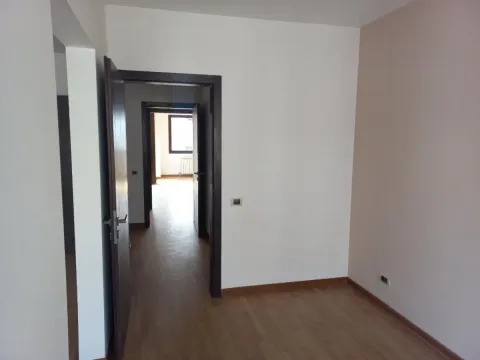 Izdavanje, trosoban stan, 91m², Kalenić Pijaca, Vračar Sve Podlokacije - image 10