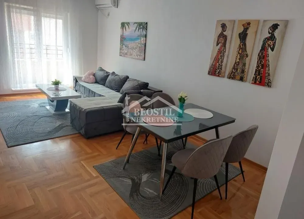 Izdavanje, dvosoban stan, 51m², Đeram Pijaca, Beograd