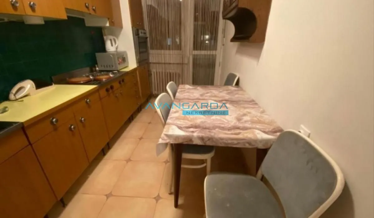Izdavanje, stan, 68m², Kanarevo Brdo, Beograd
